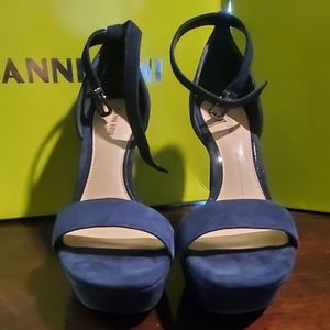 Gianni Bini,  7 1/2,  navy blue